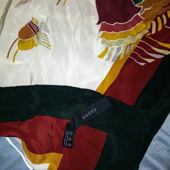 Large oversized Gucci wrap/Scarf - Picture 3 of 7